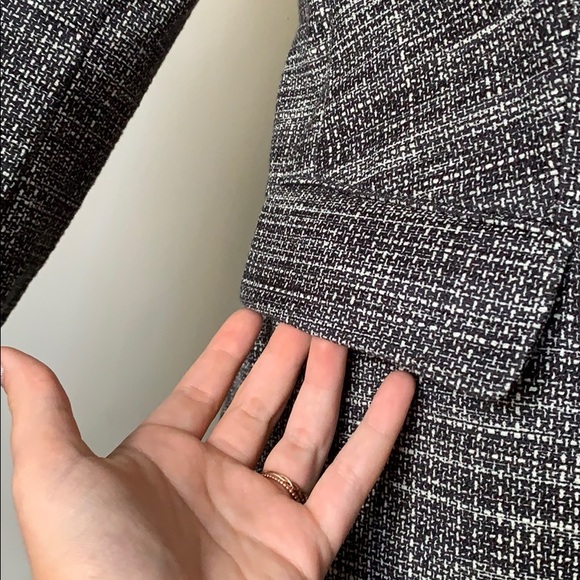 Blazer - Picture 3 of 6